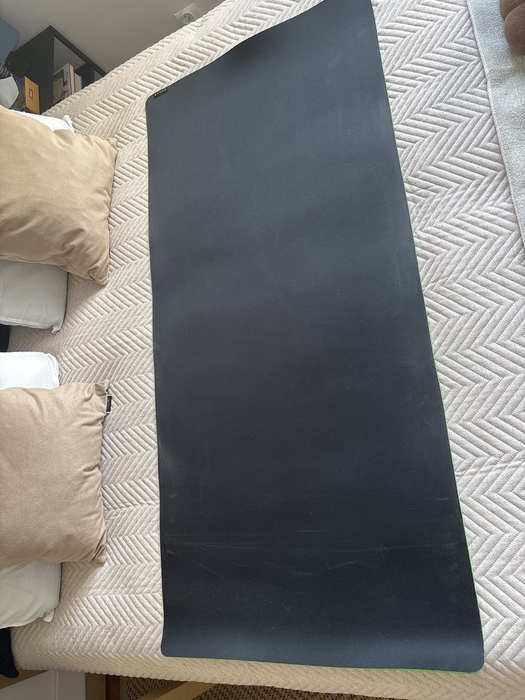 Mata podkładka na biurko Razer czarna 120x55 cm