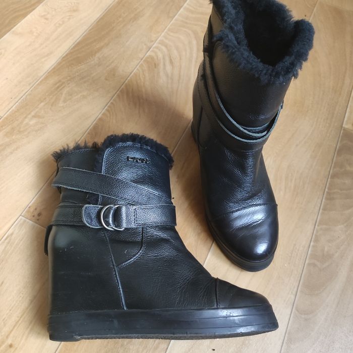 Угги на танкетке кожа ботинки сапожки