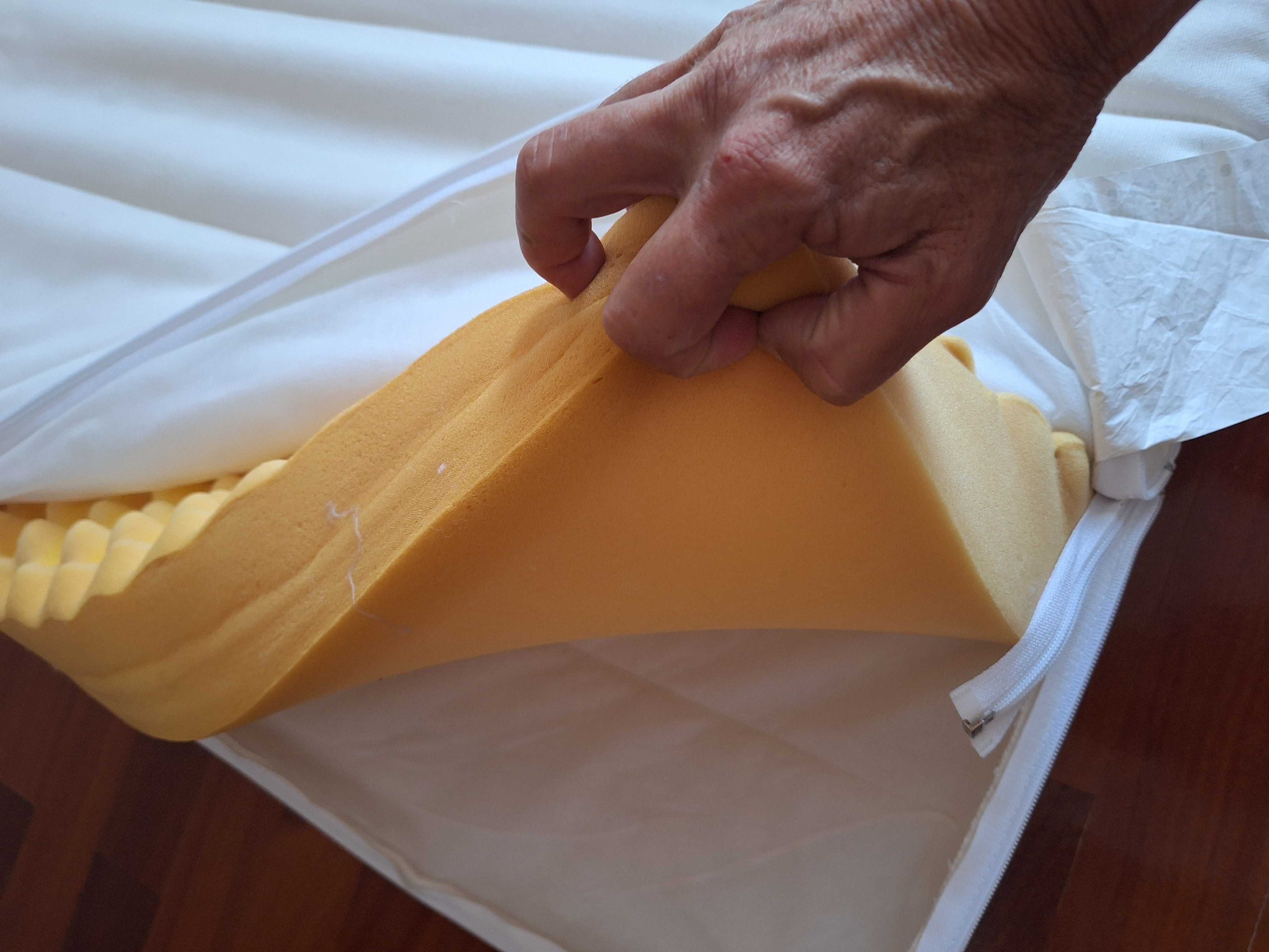 Colchão ikea de 90 por 1,85 e 10 cm de altura