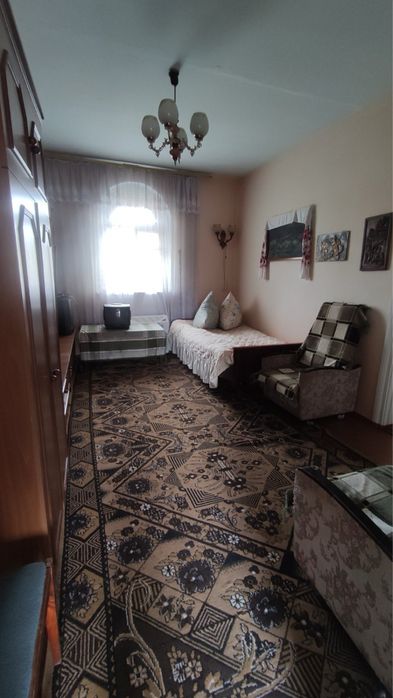 Продам будинок неподалік ресторану «ІІІ Рим»