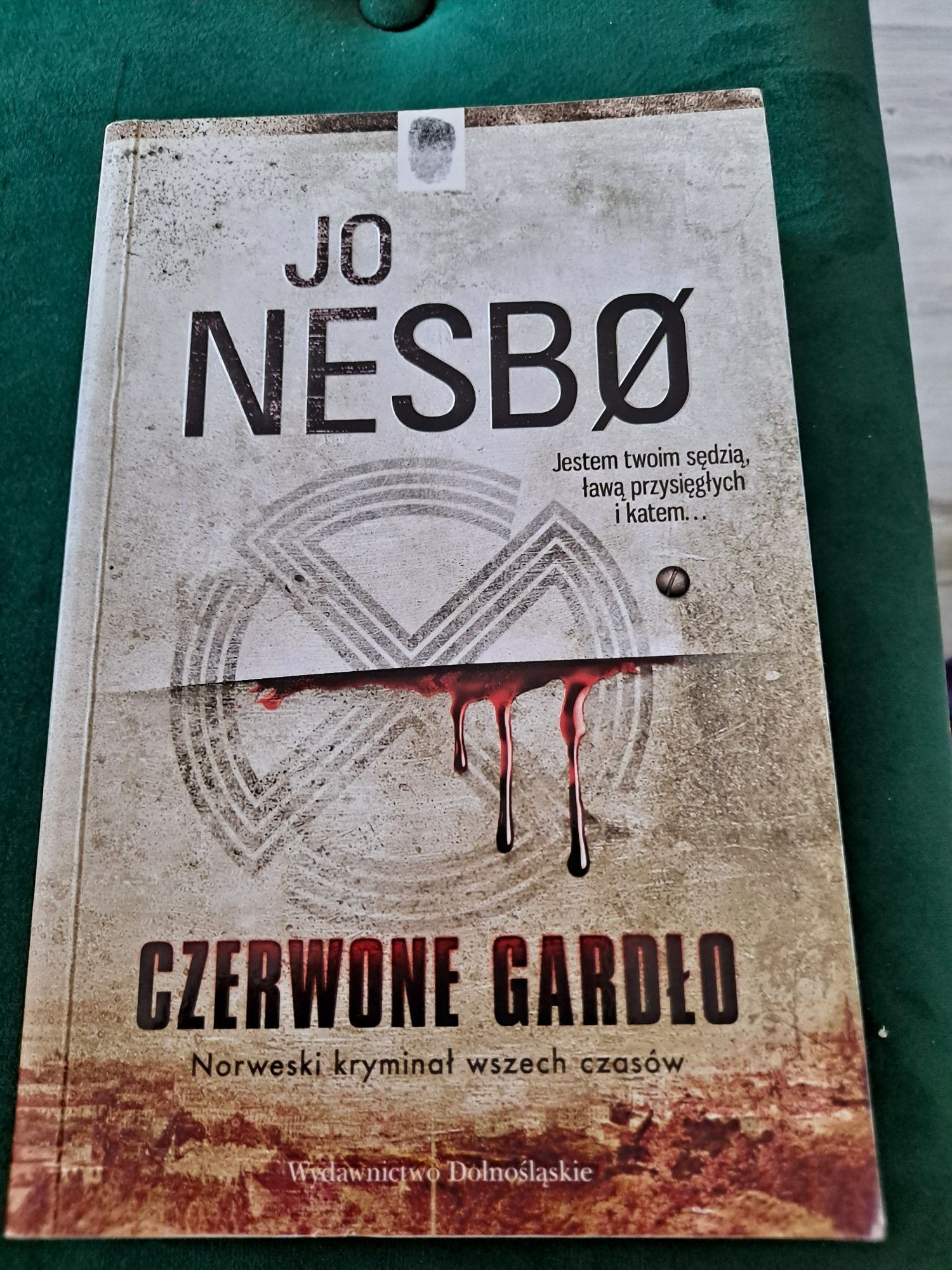 JO Nesbo czerwone gardło