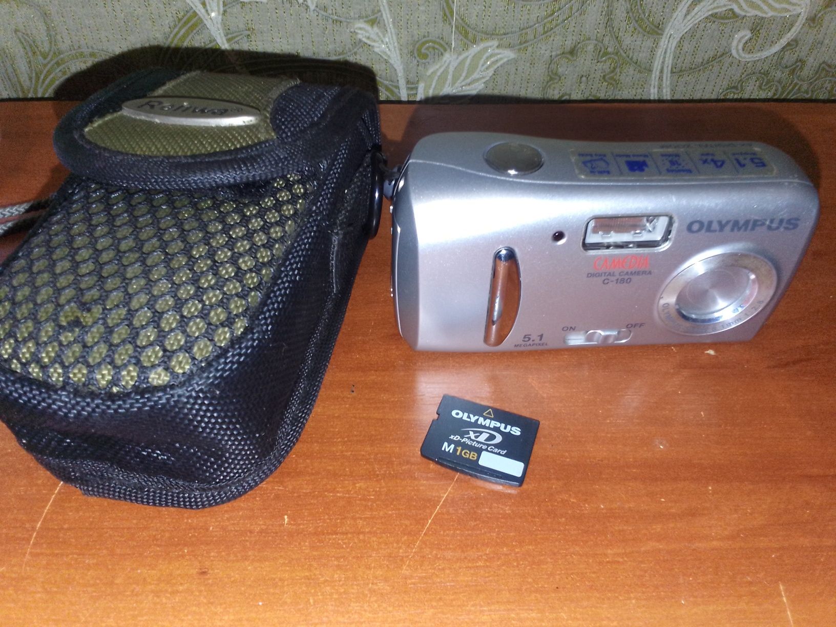 Продам  фотоапарат Olympus