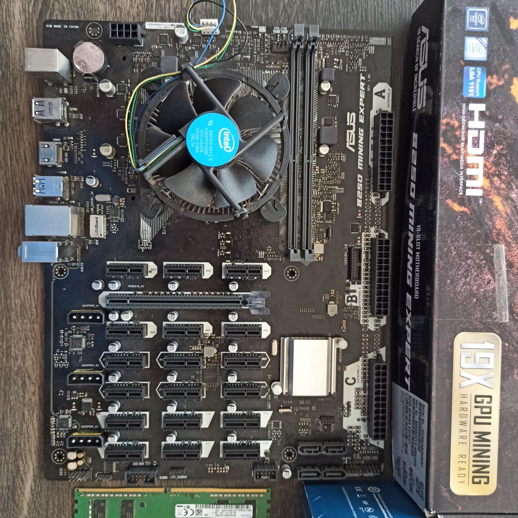 Материнка Asus B250 MINING EXPERTs-1151+CPU IntelG3900+DDR4 Samsung4Gb