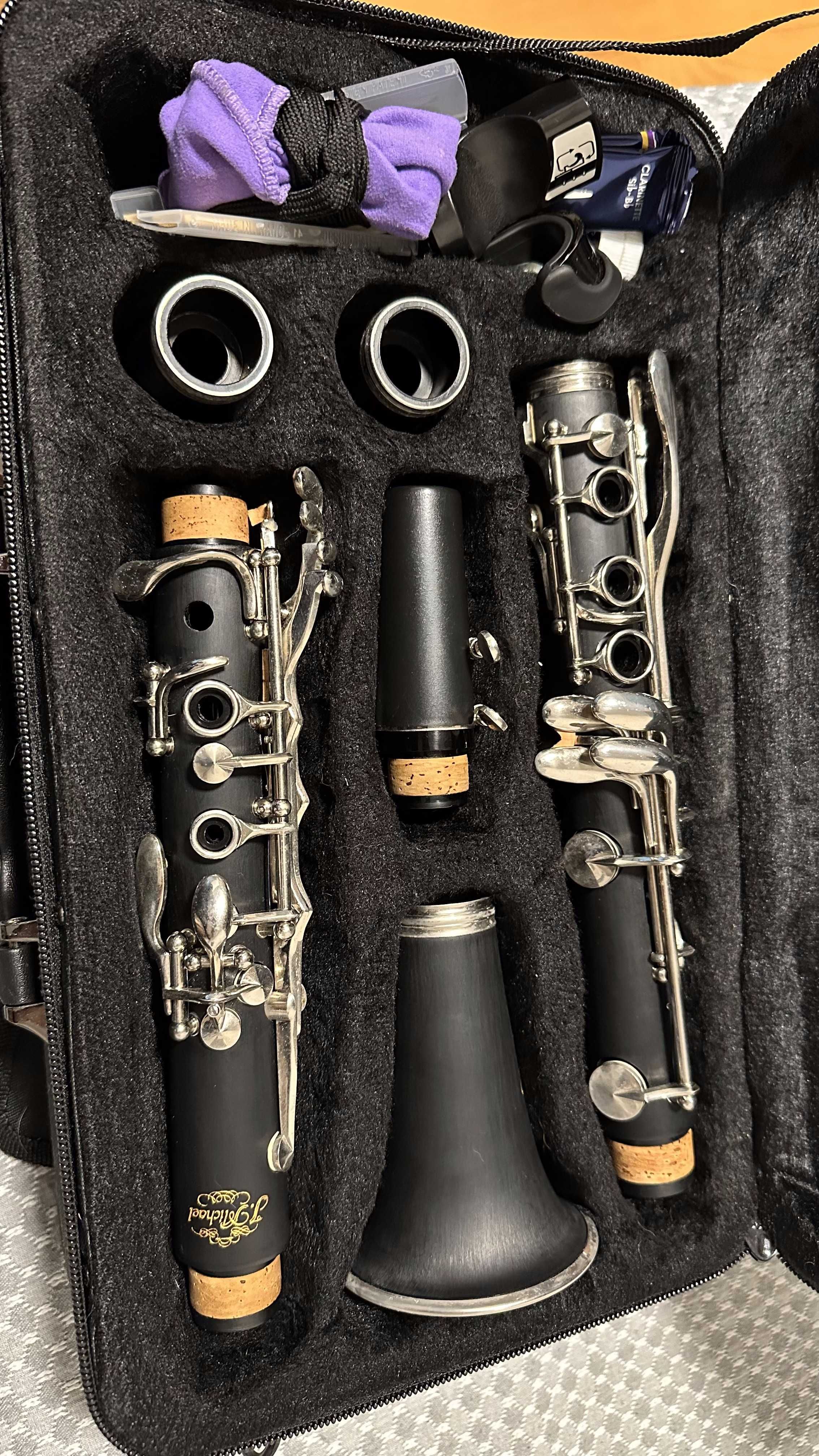 Clarinete J.Michael CL440 com estojo de origem