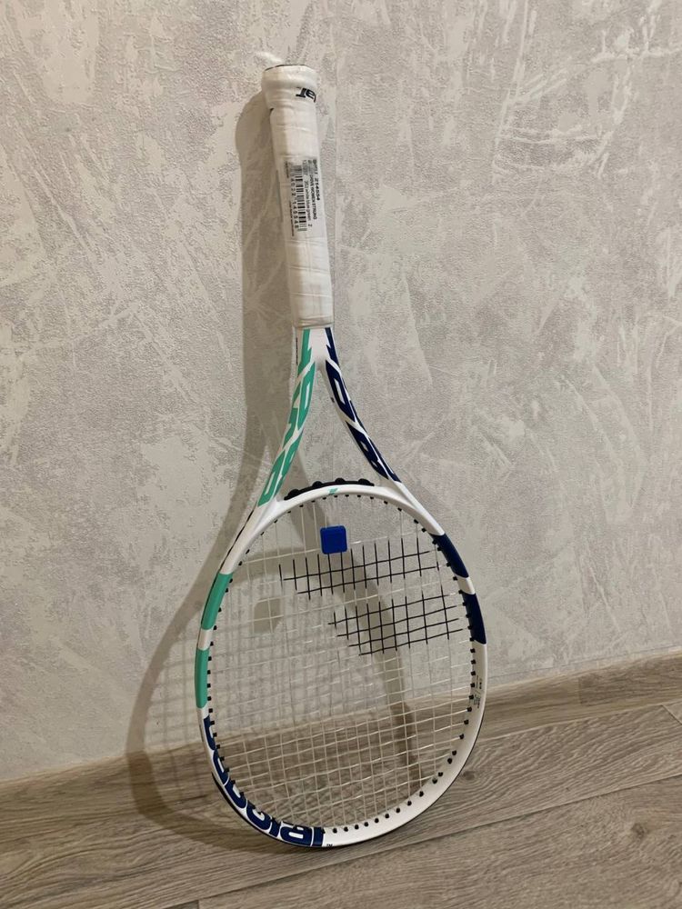 Продам ракетку Babolat Boost 260g б/у в хорошем состоянии