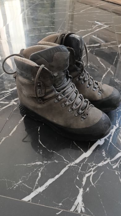 Трекенгове .hanwag оригінал 28 по устілці 43 р.