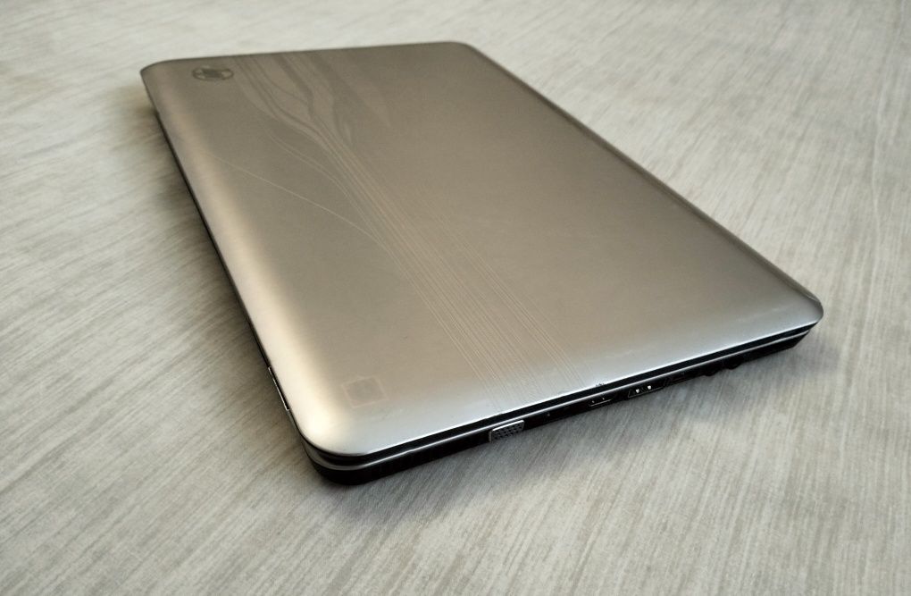 HP dv6 intel core i5/ram 6 gb/HDD 320 gb