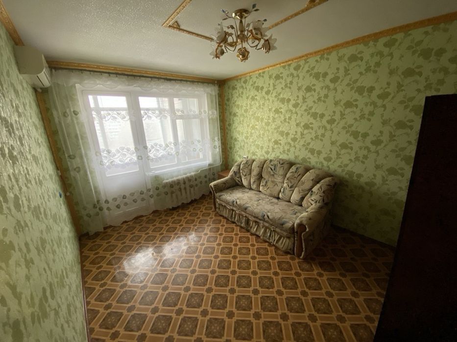 Продам 2 х кім.,чешку квартиру на Максима Дії