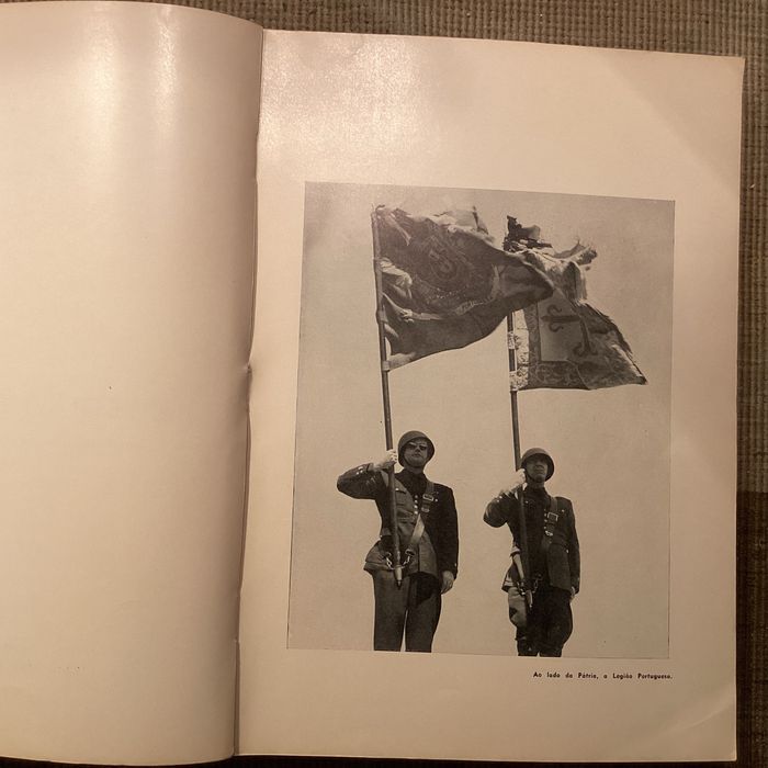 Livro A LEGIÃO PORTUGUESA. Quadragésimo ano da Revolução Nacional.