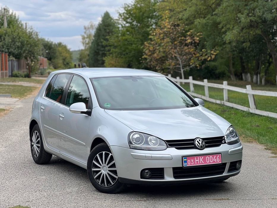 Volkswagen Golf R line