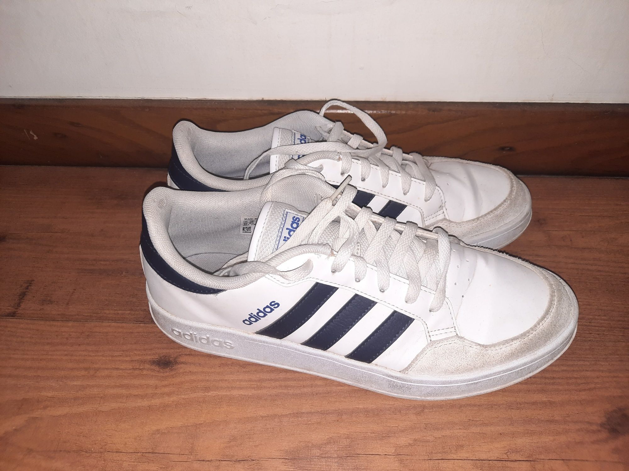 Sapatilhas Adidas Brancas