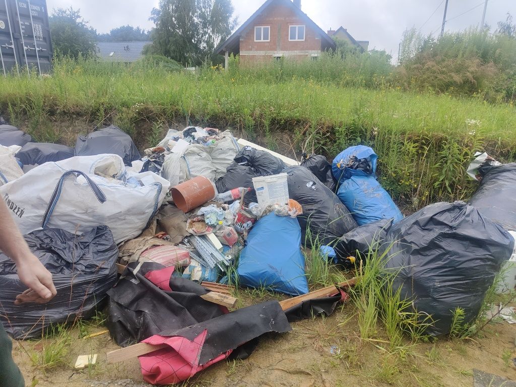 Opróżnianie pomieszczeń utylizacja wywóz wszelkiego rodzaju odpadów