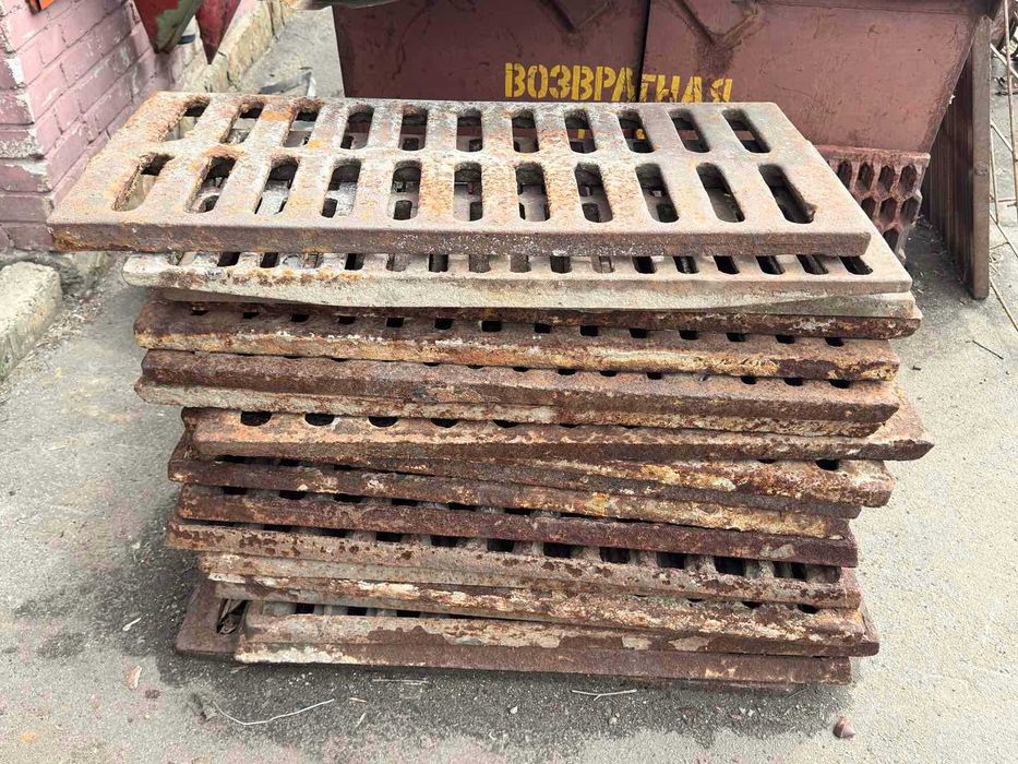 Продам АРМАТУРУ,трубу б/в , швелери б/в, решітки, лист, ворота, ресори