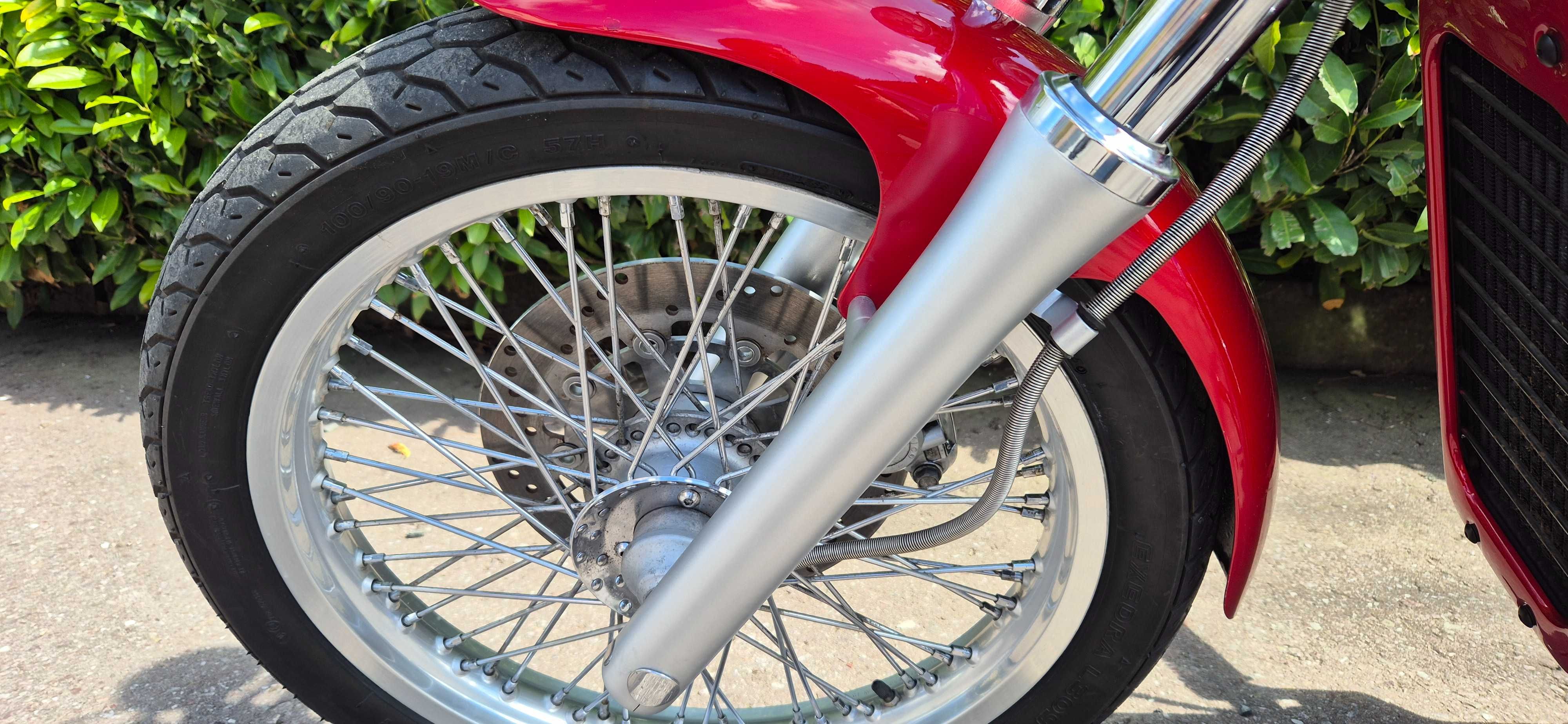 Suzuki intruder 600