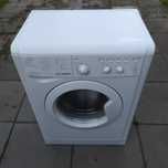 Pralka Indesit .