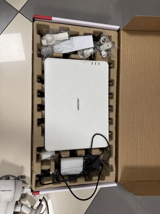 Комплект відеоспостереження HIKVISION — 10 камер + 2 відеореєстратори