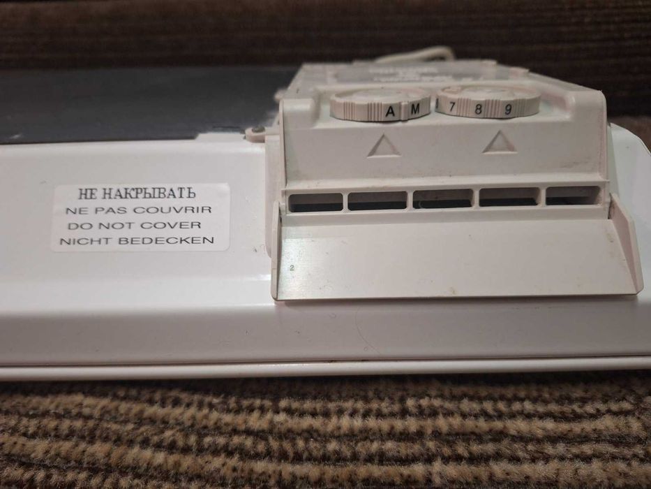 Конвектор електричний 2 кВт,настінний,б/у AIRELEC