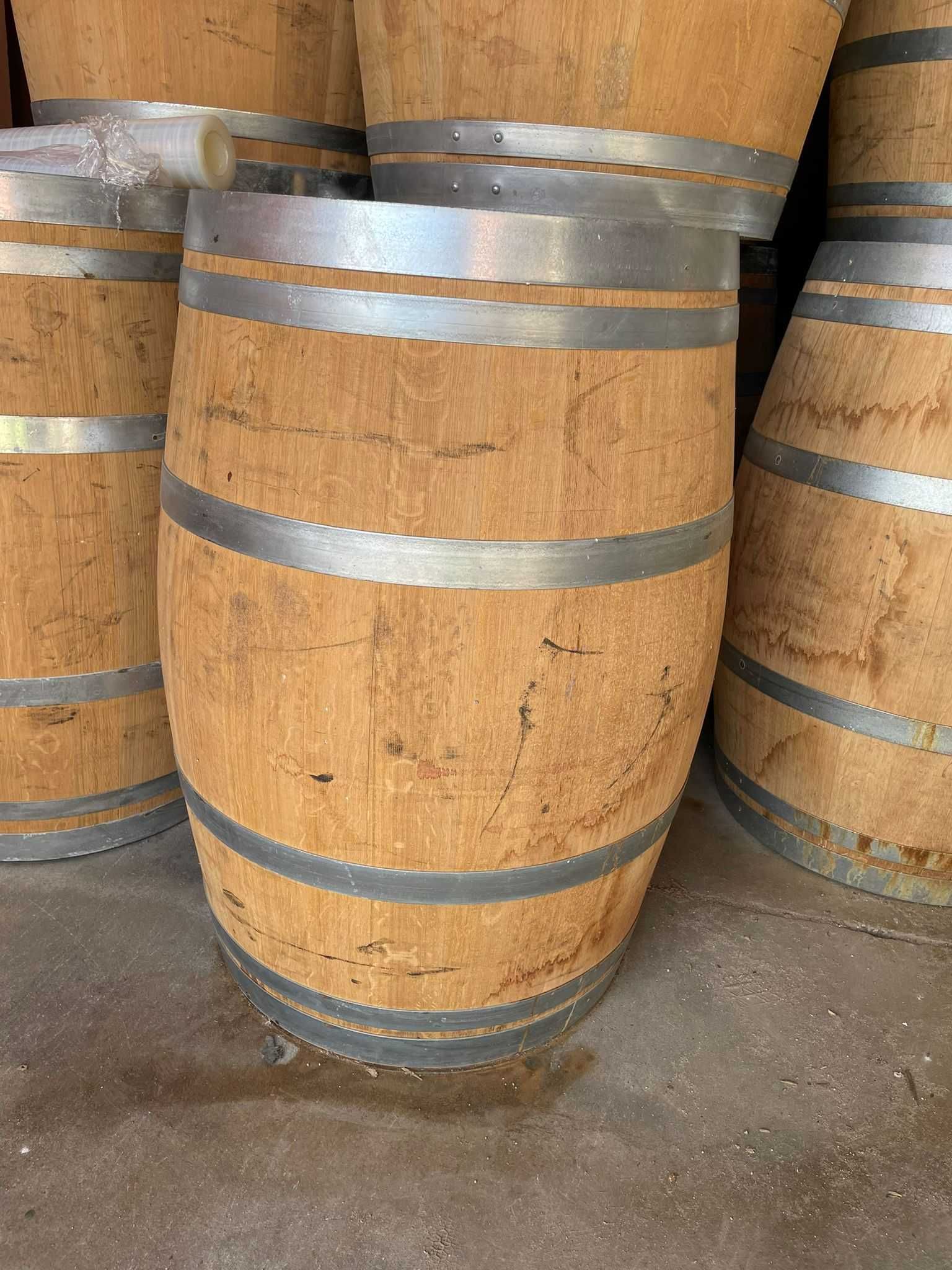 Lotes barricas/barris/pipos madeira de carvalho 225L