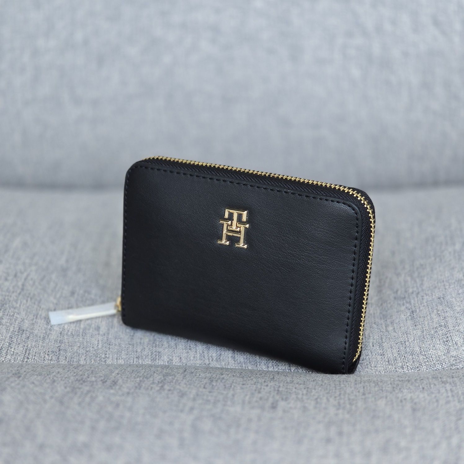 Жіночий гаманець Tommy Hilfiger