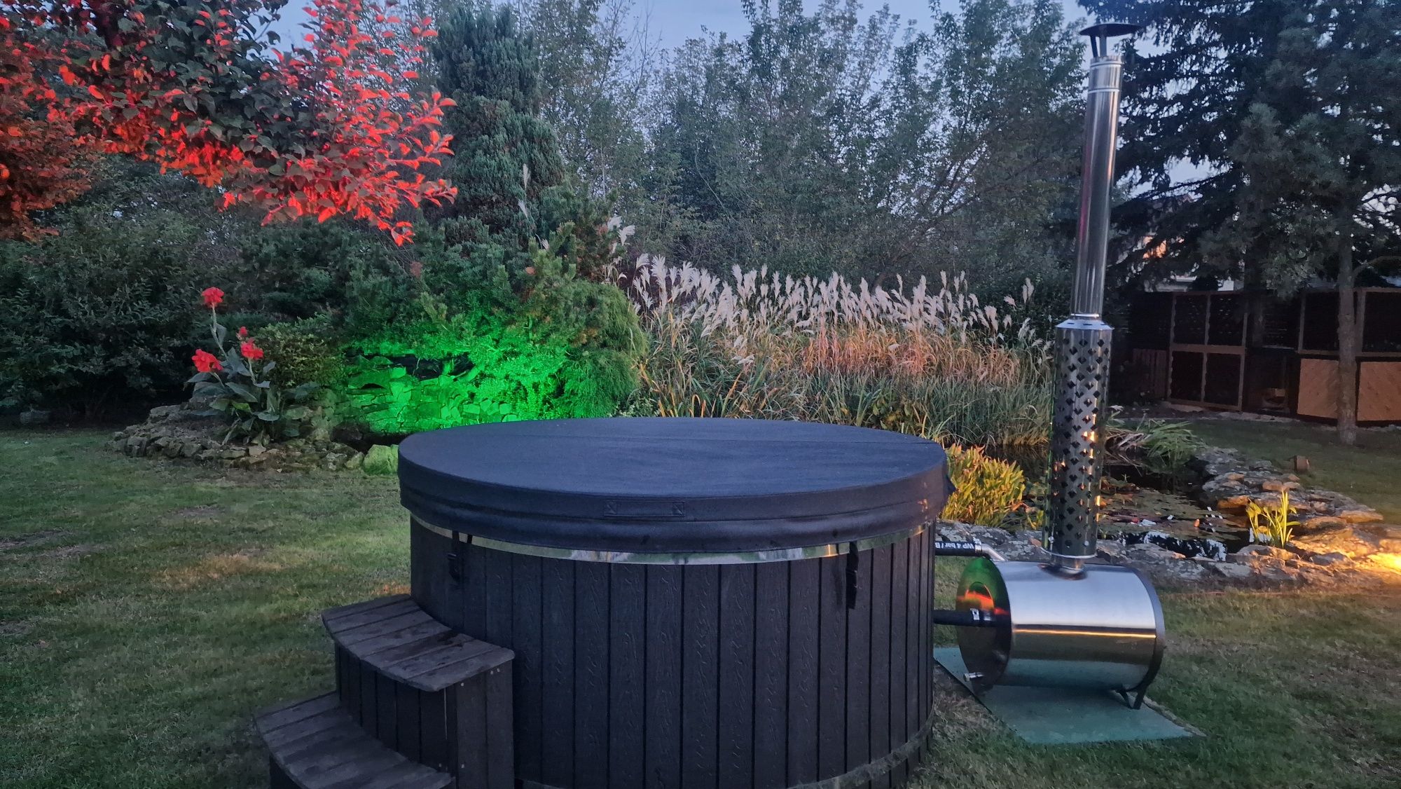 Jacuzzi ogrodowe, balia, wanna z systemem masaży