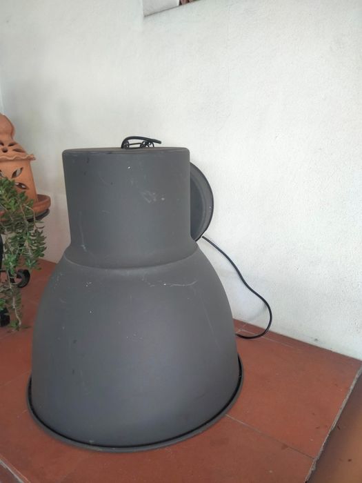 3 candeeiros de bar  48 cm diâmetro de base X 50 cm de altura  cada