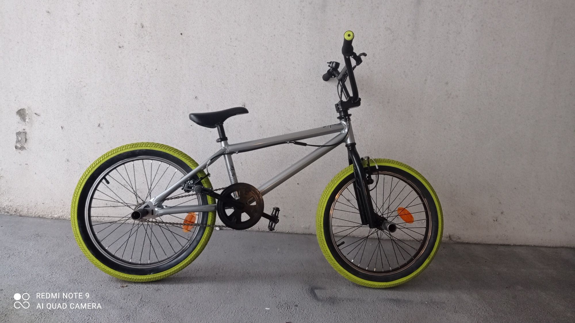 Bicicleta BMX  como nova