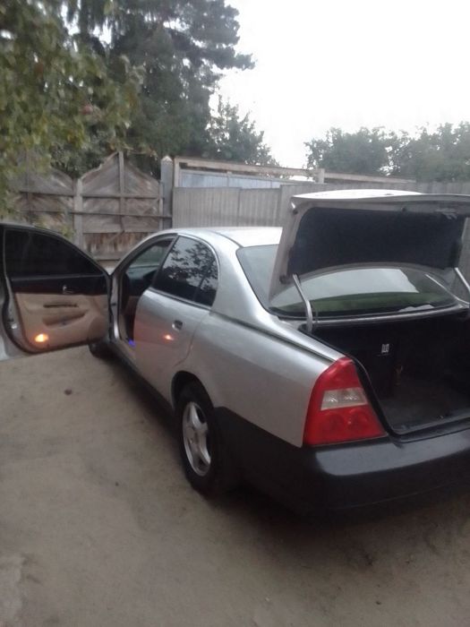 Продаю Чері істар