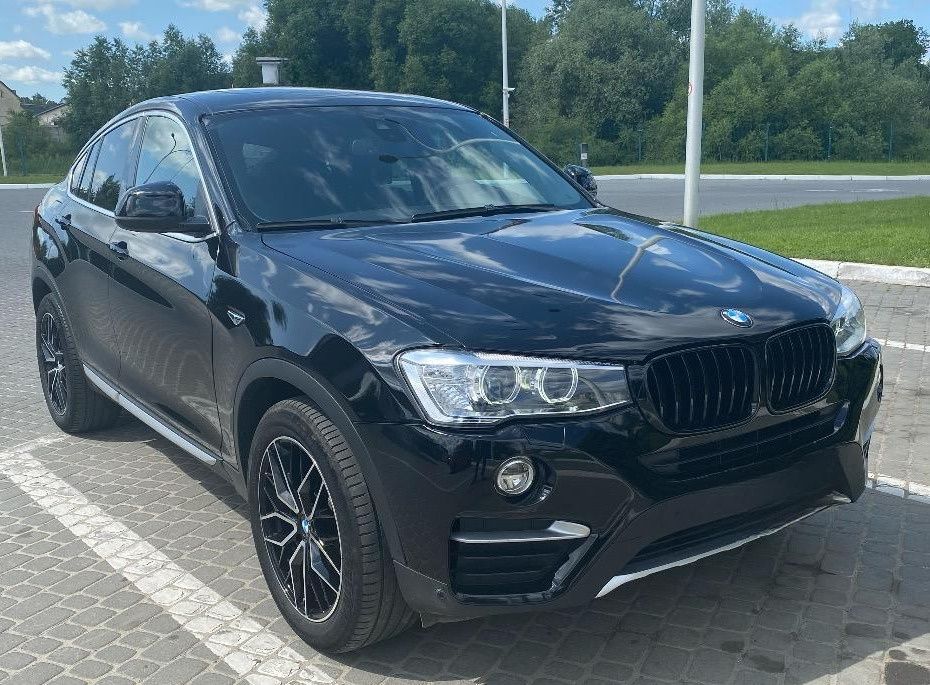 Авто BMW X4 2017 року f26