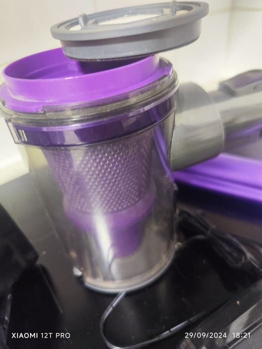 Aspirador sem fios recarregável NOVO