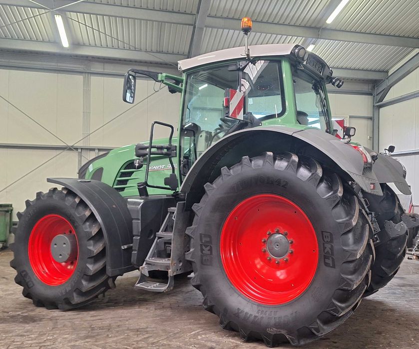 Ciągnik Fendt 933 Vario, 924, 927, 930, 936. 828, 826