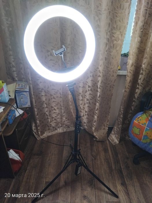 Кольцевая LED лампа LUMERTY