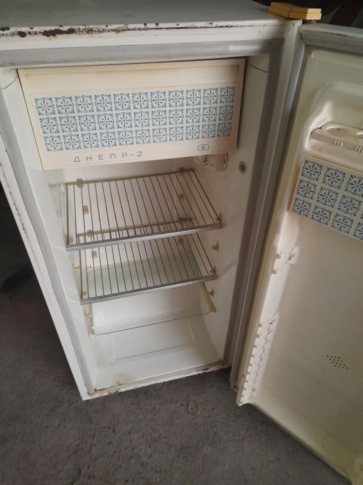 Продам холодильник