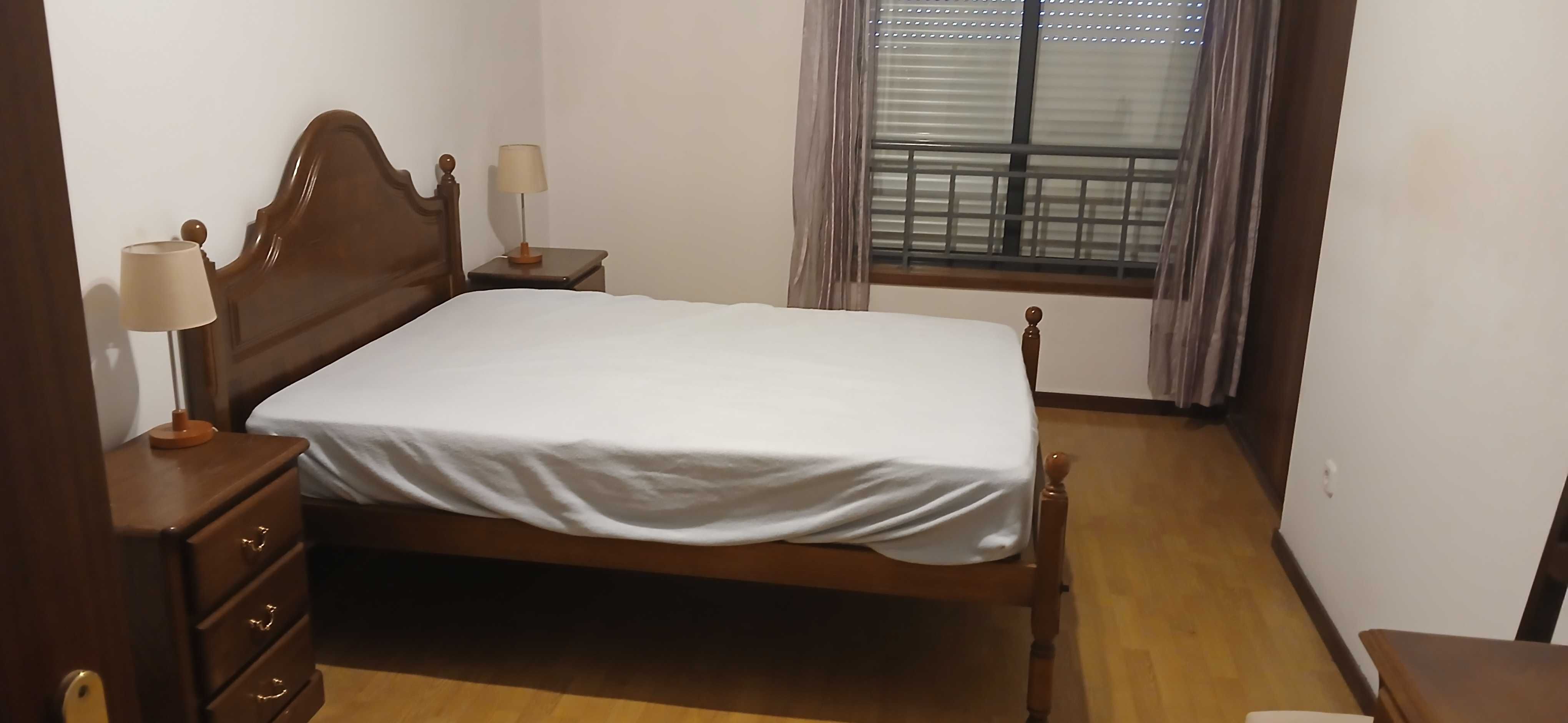 Gratis mobilia de sala e quarto