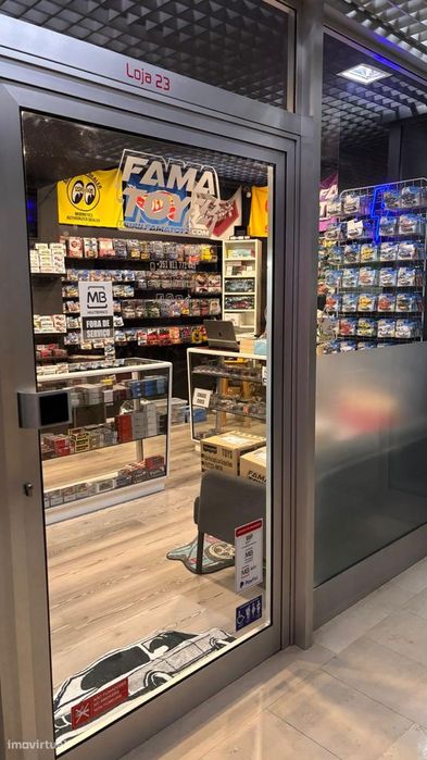 Espaço comercial no Centro Comercial Shopping Town