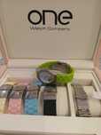 Relógio ONE e 6 braceletes