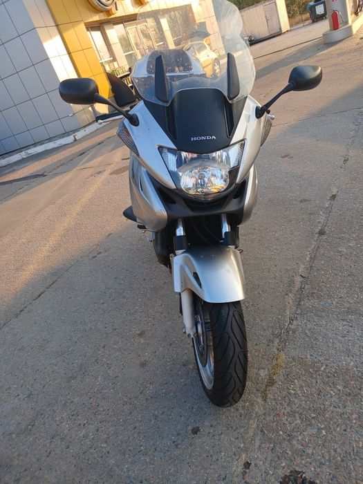 Хонда Девиль NT700