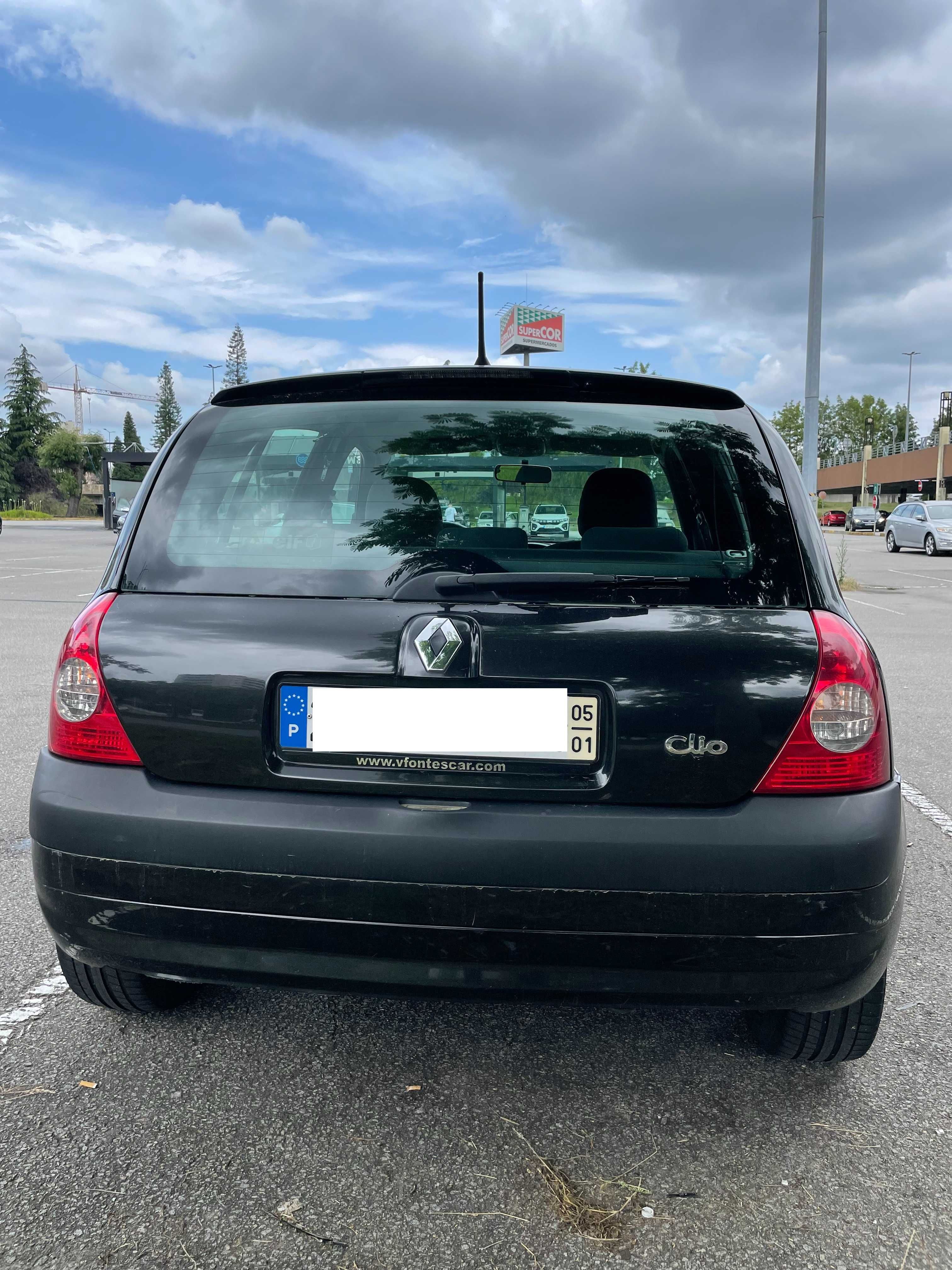 Renault Clio preto, 55 cv, Gasolina, Cilindrada 1149, 5 portas