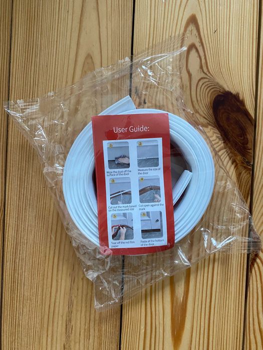 Biała taśma uszczelniająca do drzwi [NOWA]