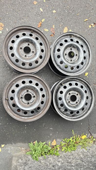 Felgi stalowe ford 6jx15 et52.5  4x108.