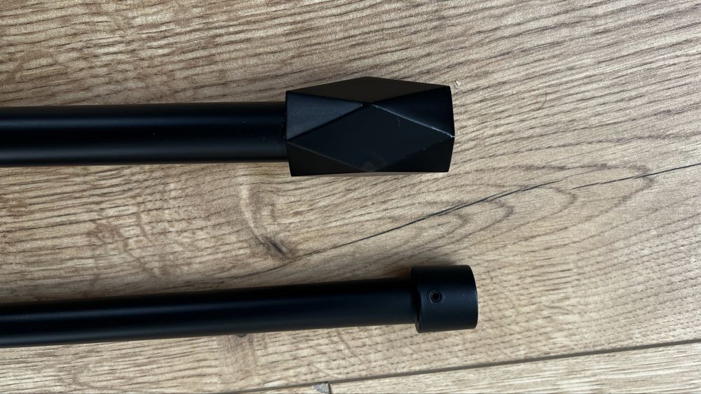 Karnisz czarny 200 cm stan bdb