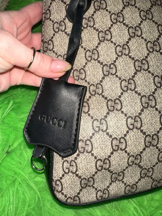 Сумка на плече / через плече