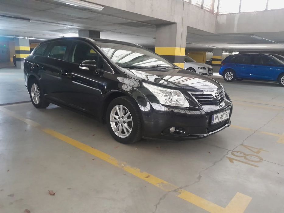 Toyota Avensis Kamera Cofania Nawigacja Tempomat