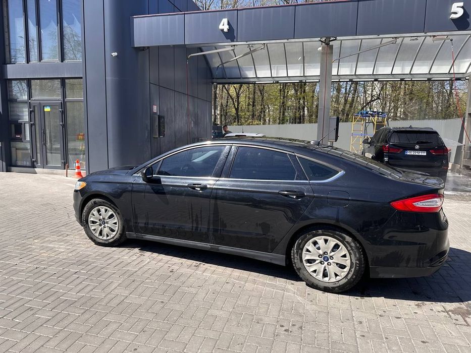 Ford fusion 2014 рік (газ/бензин)