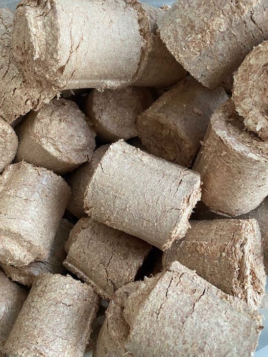 Brykiet drzewny brykiet opałowy opał 100% drewno wysoka jakość