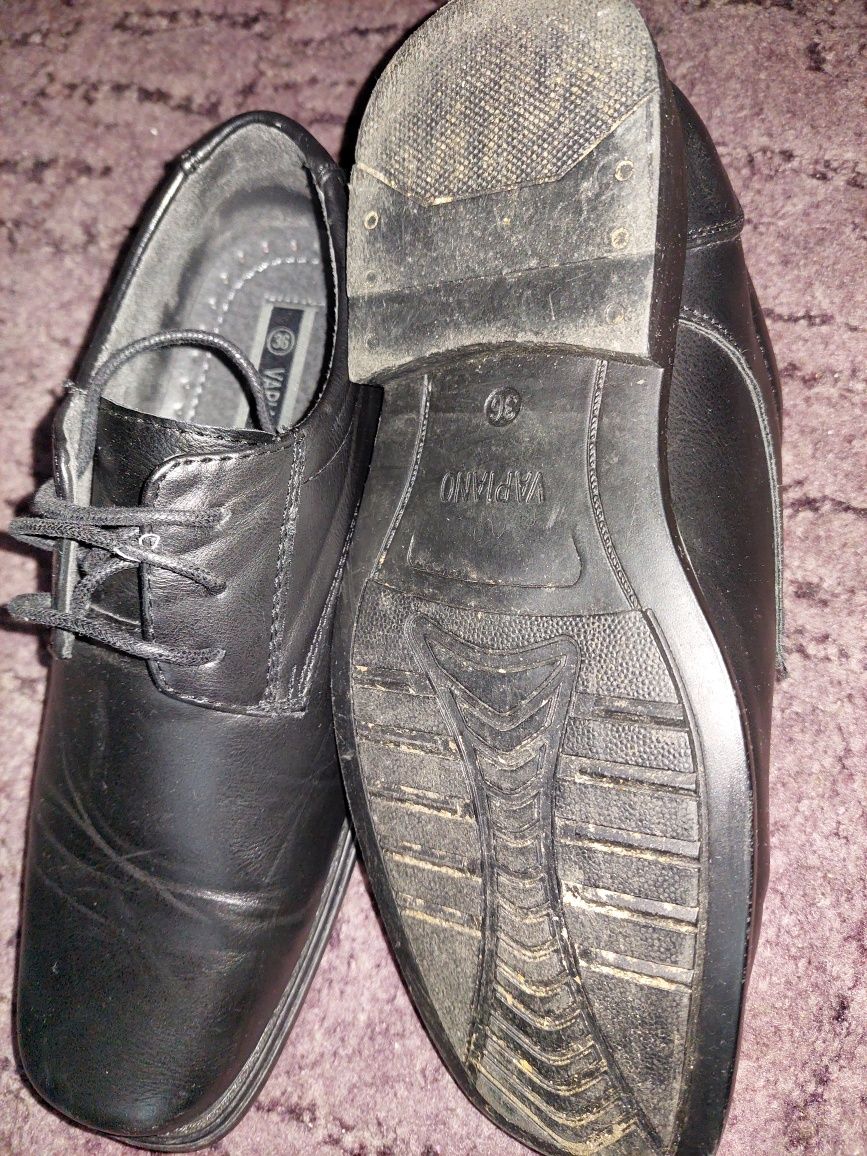 Buty komunijne, eleganckie, wizytowe r. 36
