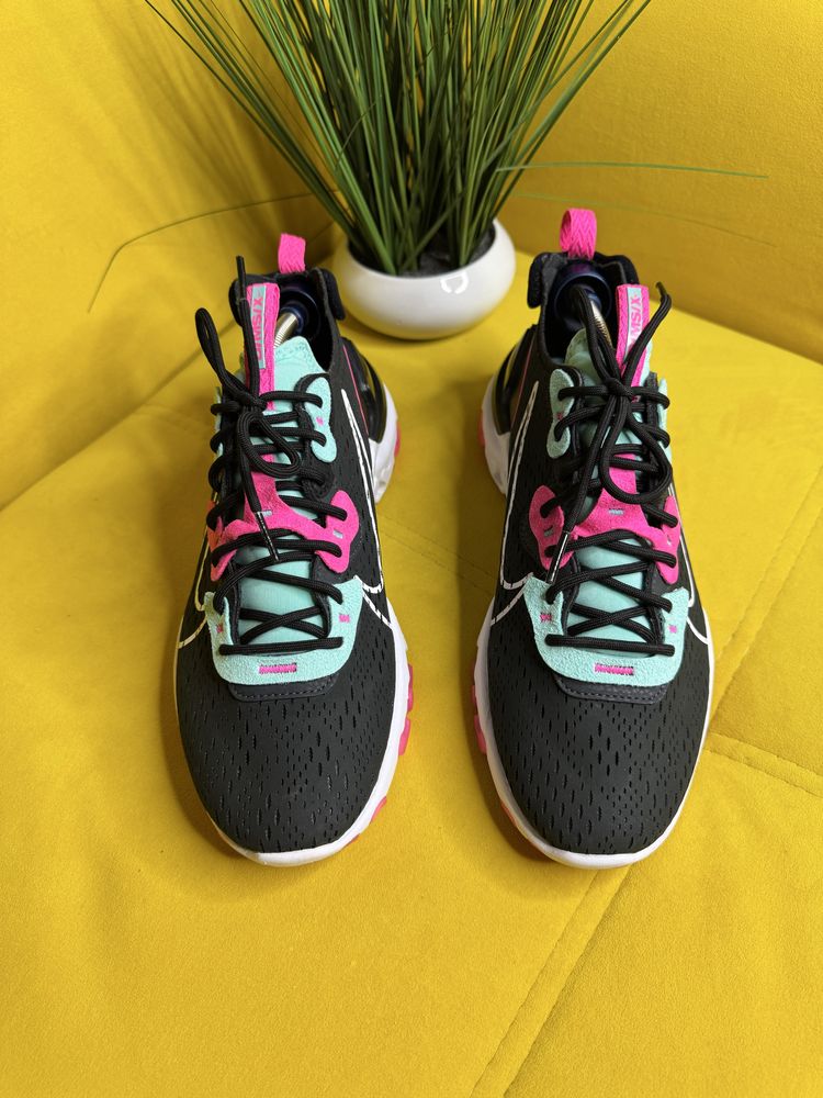 Кросівки Nike React Vision