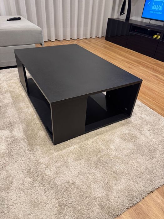 Mesa de centro preta