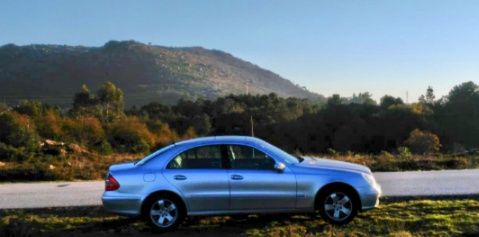 Mercedes Benz E 220CDI Nacional ano de 2002 full extras