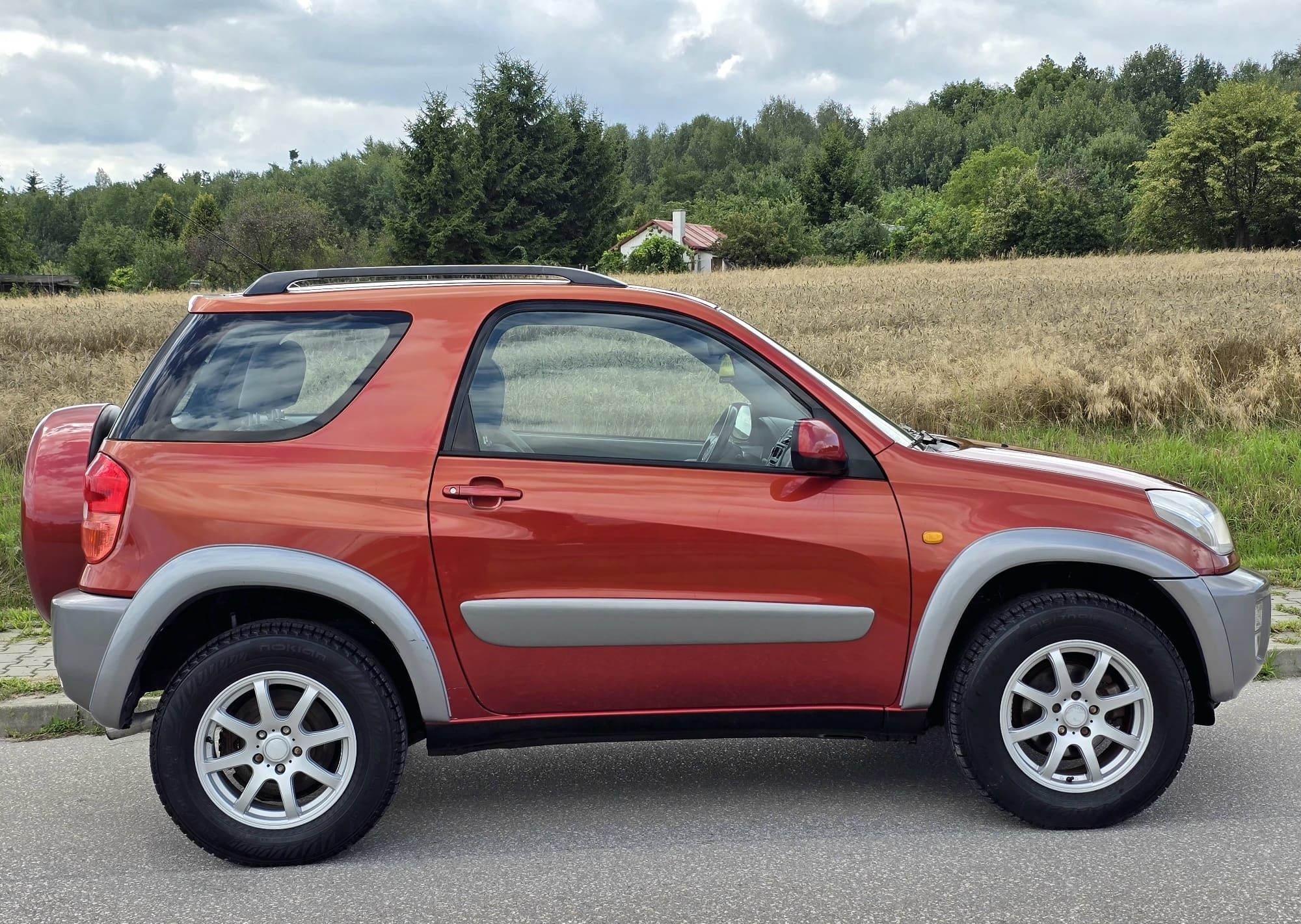 Toyota RAV4. 4x4 Niski przebieg