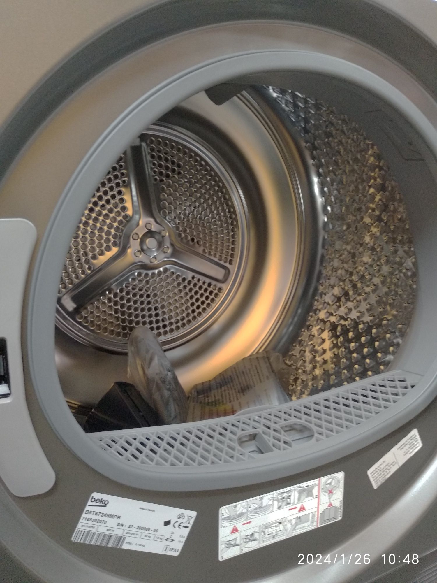 OUTLET Janki ul Wspólna 6 Suszarka BEKO B5T67249MPB